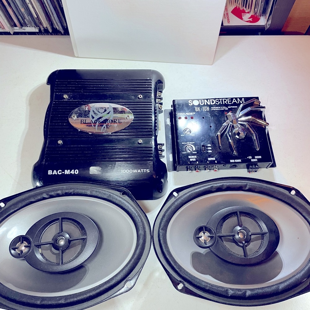 Sony Xplōd Speakers/ BlackMore Amp/ Soundstream Bass Booster